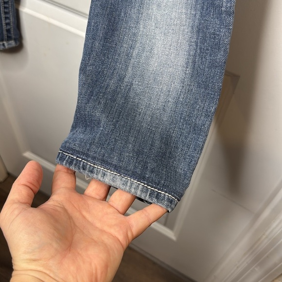 Miss Me Sz 28 Med Wash Rhinestone Silver Embellished Denim Bling Cropped Jeans - Picture 7 of 11